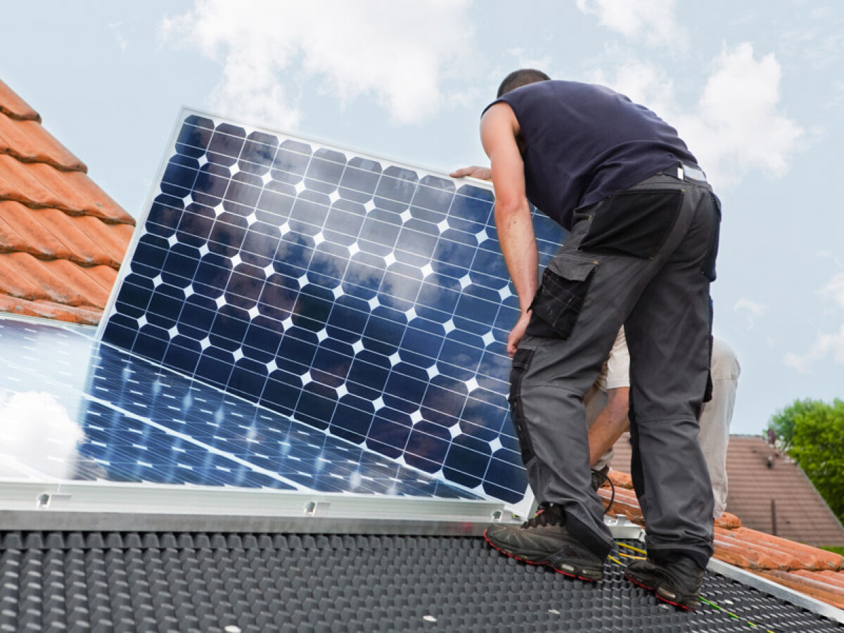 Uni Operatori Del Fotovoltaico Inchiesta Fino Al